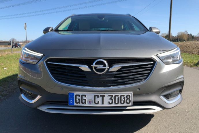 2018-Opel-Insignia-Country-Tourer-Fahrbericht-Review-Test-Fahreindruck-Probefahrt-Kritik-Meinung-Jens-Stratmann-12.jpg