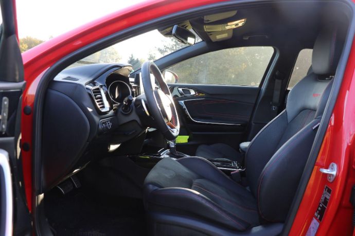 2019-KIA-Ceed-GT-Fahrbericht-Test-Review-RV24-Drive-Check-Jens-Stratmann-09.jpg