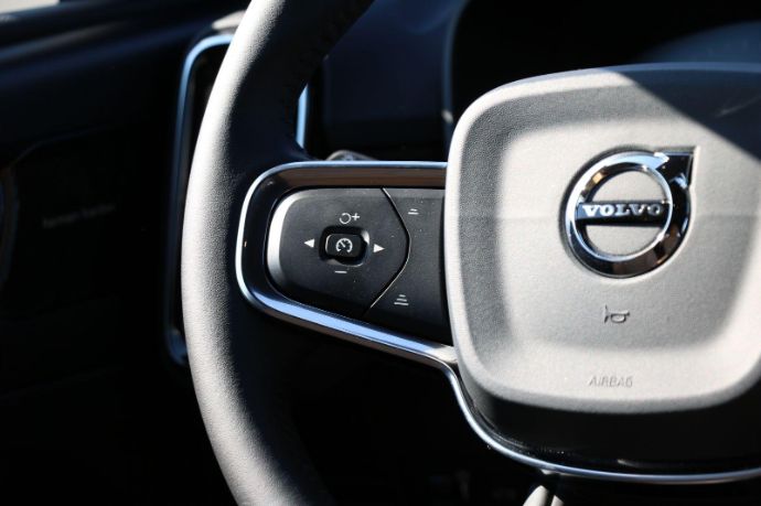 2020-Volvo-XC40-T5-PHEV-Fahrbericht-Test-Review-Probefahrt-Kritik-Jens-Stratmann-20.jpg