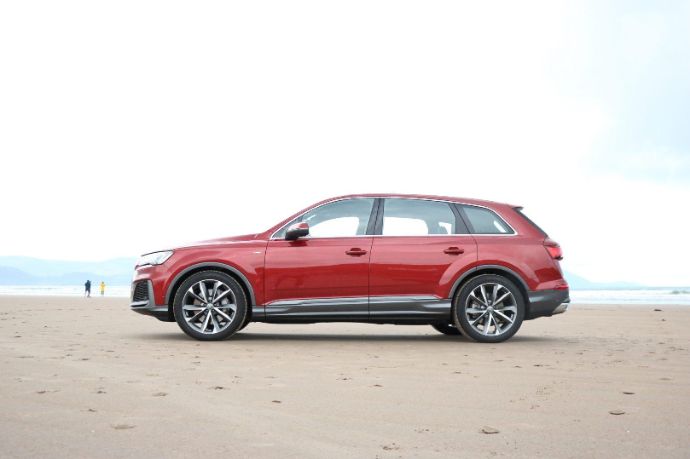 2020-Audi-Q7-Fahrbericht-Test-Review-RV24-Drive-Check07.jpg