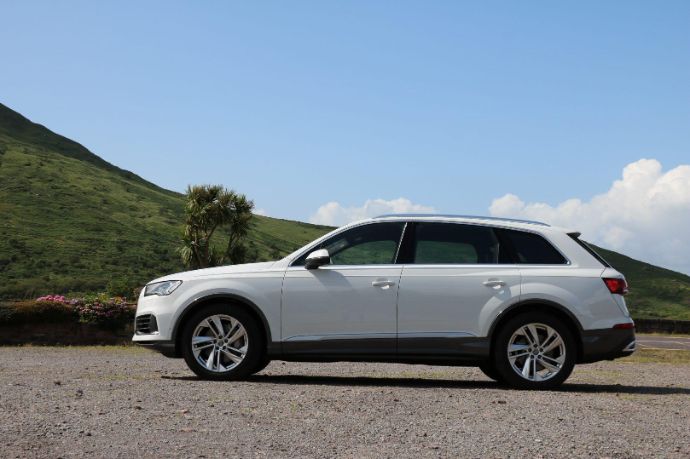 2020 Audi Q7 Drive Check