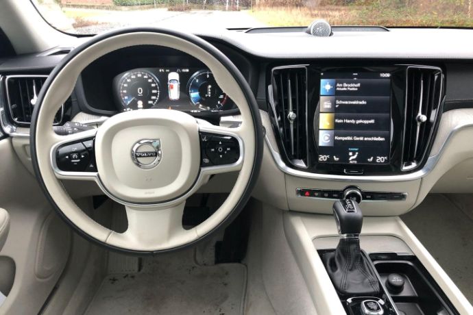 2019-Volvo-V60-D4-Fahrbericht-Test-Review-Kritik-RV24-Drive-Check-14.jpg