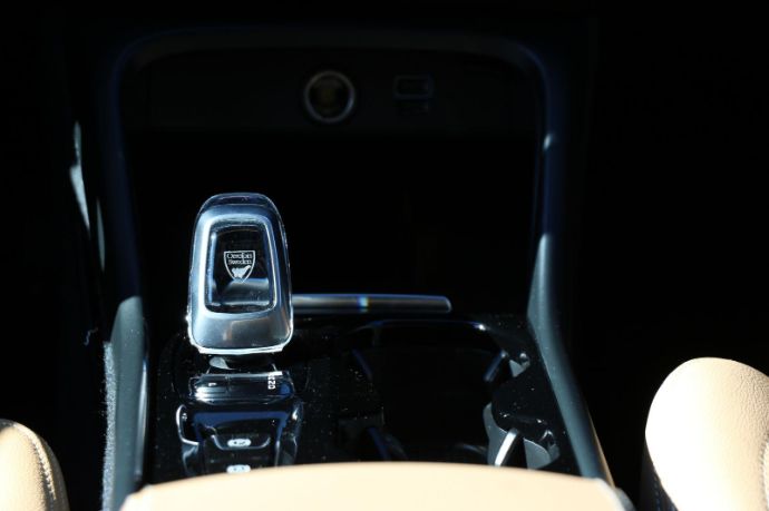 2020-Volvo-XC40-T5-PHEV-Fahrbericht-Test-Review-Probefahrt-Kritik-Jens-Stratmann-19.jpg