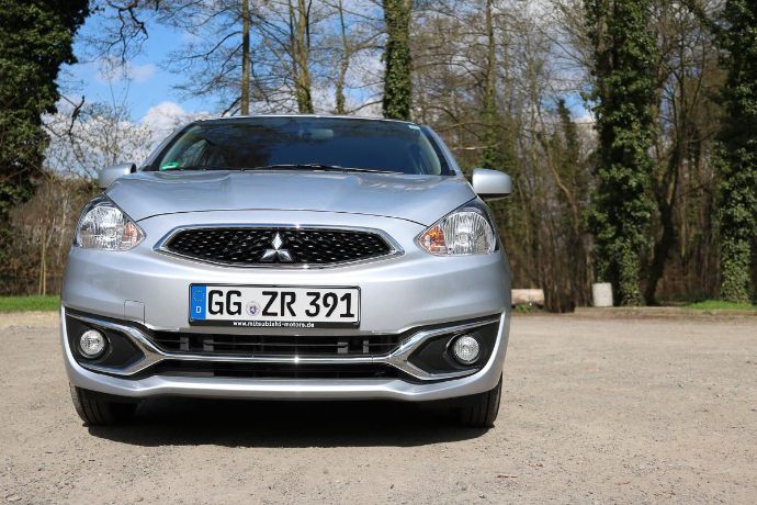 2016-Mitsubishi-Space-Star-Top-Ausstattung-mit-CVT-Getriebe-1.jpg