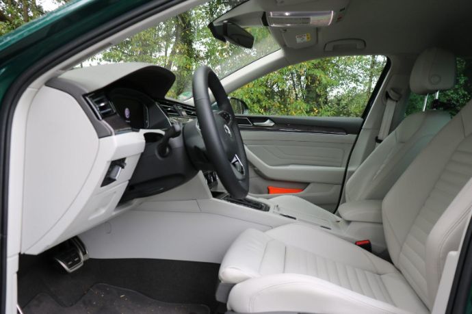 2019-Volkswagen-Passat-Alltrack-Fahrbericht-Test-Review-Jens-Stratmann-05.jpg