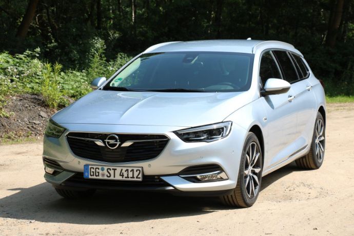 opel-insignia-sports-tourer-rv24-drive-check-3.jpg