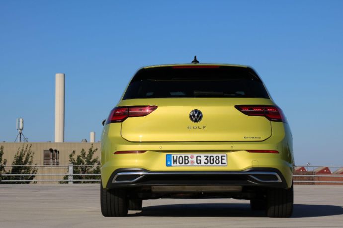 VW-Golf-8-eHybrid-Fahrbericht-Test-Review-Kaufberatung-Vergleich-VW-Golf-8-GTE-Jens-Stratmann-RV24-Drive-Check-08.jpg