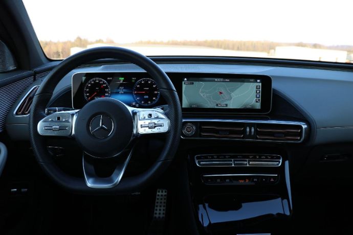 mercedes-benz-eqc-400-fahrbericht-test-review-probefahrt-design-innenraum-kofferraum-fahreindruck-verbrauch-kosten-rv24-drive-check-jens-stratmann-12.jpg