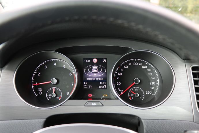 2018-Volkswagen-Golf-Sportsvan-Fahrbericht-Test-Review-Meinung-Kritik-Jens-Stratmann-14.jpg