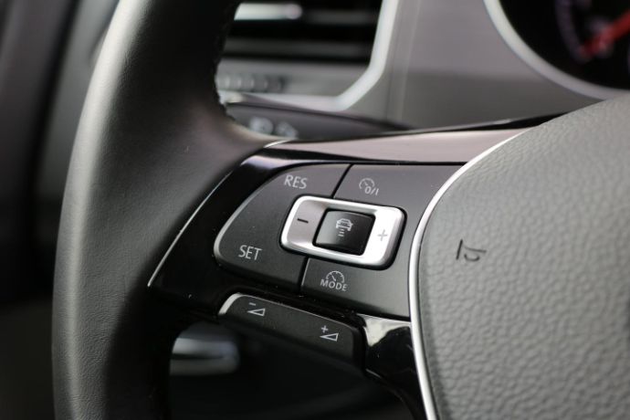 2018-Volkswagen-Golf-Sportsvan-Fahrbericht-Test-Review-Meinung-Kritik-Jens-Stratmann-16.jpg