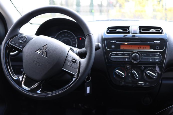 2016-Mitsubishi-Space-Star-Top-Ausstattung-mit-CVT-Getriebe-6.jpg
