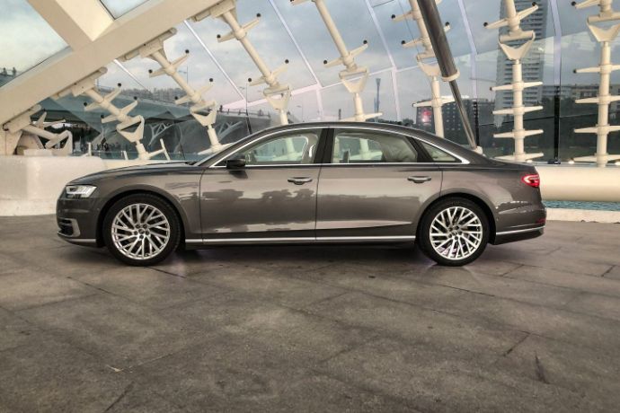 2018-Audi-A8-RV24-Drive-Check-1.jpg