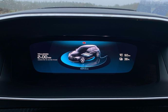 Peugeot-e-208-Fahrbericht-Test-Review-RV24-Drive-Check-17.jpg