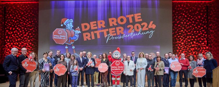 Alle Preisträger, Preisverleihung Roter Ritter in der Elbphilharmonie am 06.12.2024, Aktion Kinder-Unfallhilfe e.V.