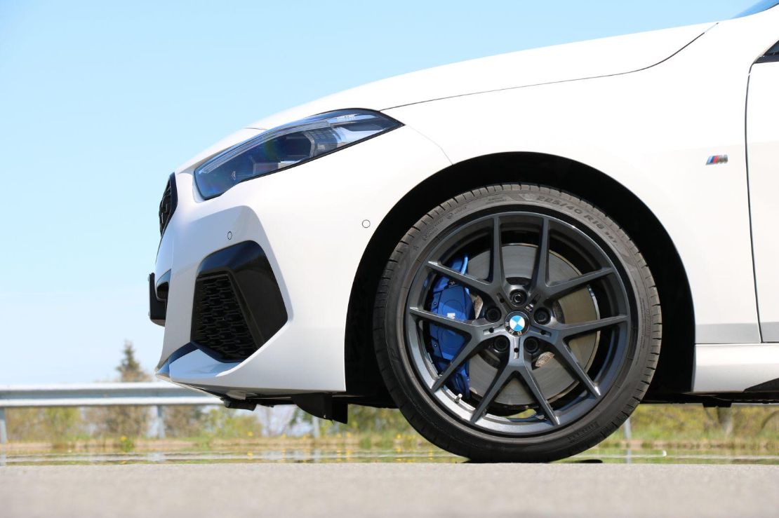 BMW M235i im R+V Drive Check