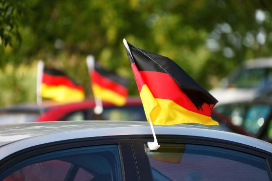 Deutsche Flagge am Auto.