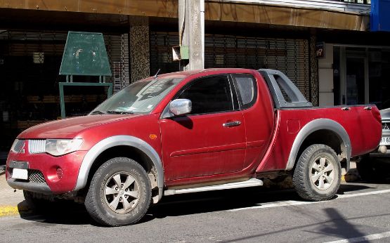 Mitsubishi Club Cab