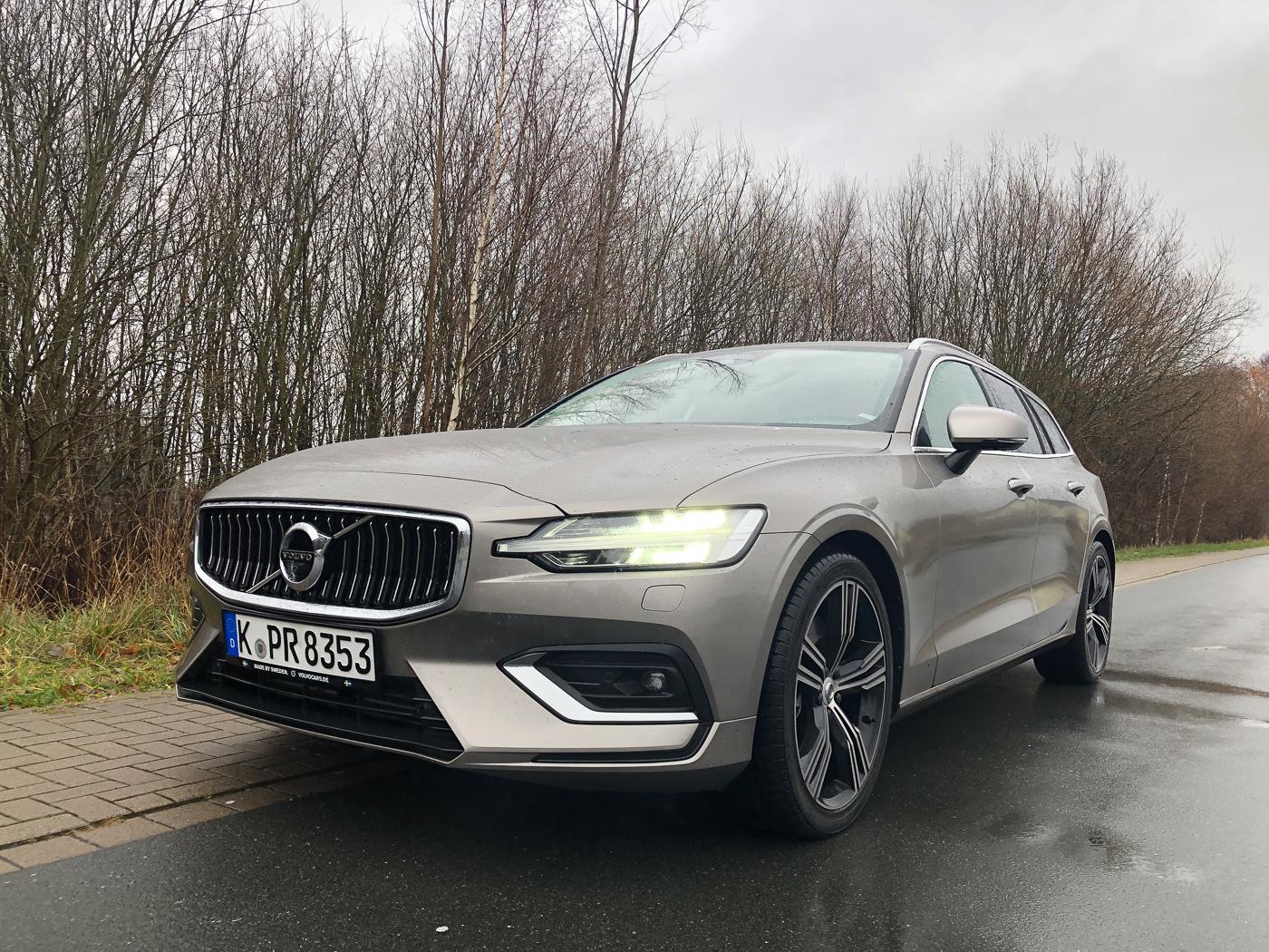 2019 Volvo V60 D4 Test
