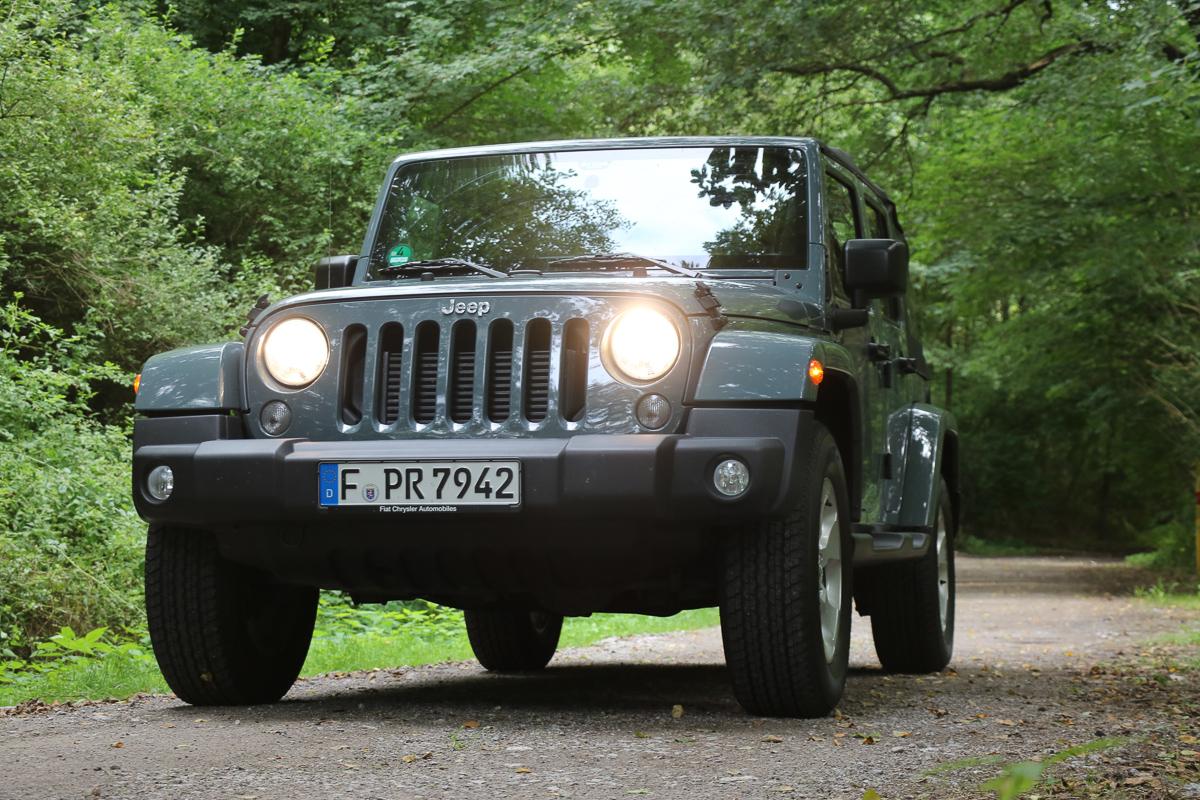 jeep-wrangler-unlimited-sahara-jens-stratmann-26