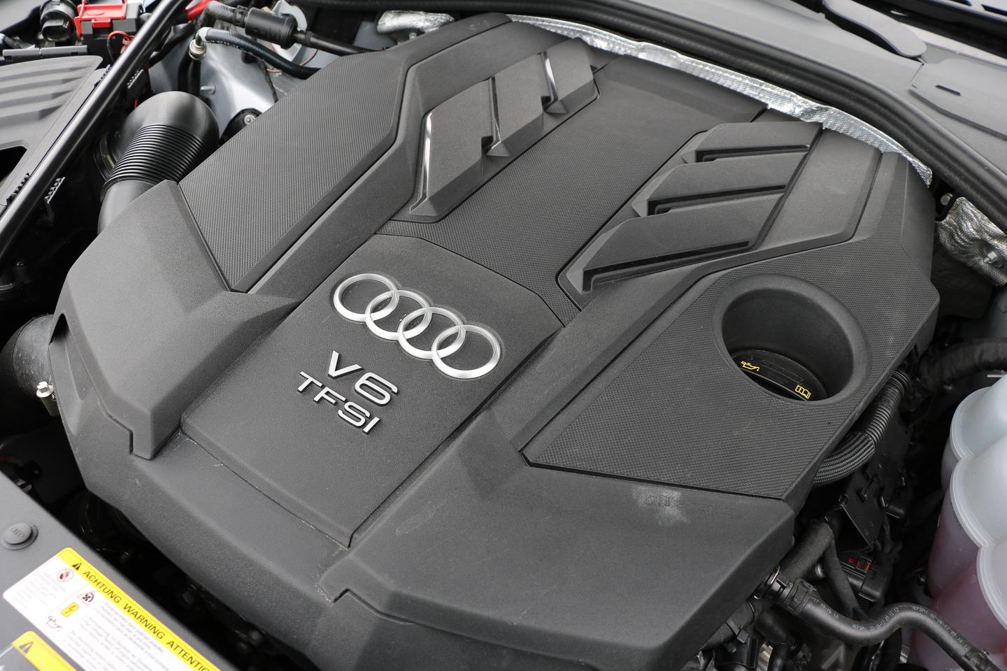 V6! Der Antrieb ist potent!