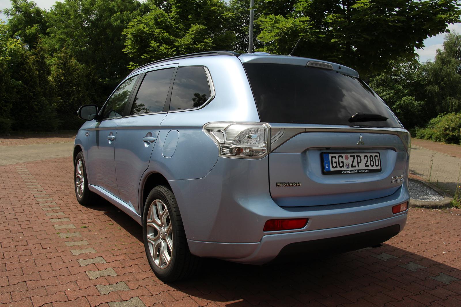 Mitsubishi-Outlander-Hybrid-PHEV-2014-Test-Fahrbericht-Drive-Blog-Jens-Stratmann-7