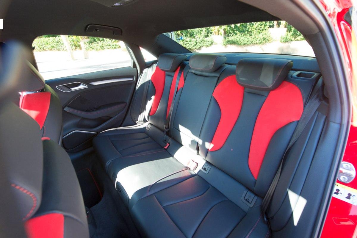Audi s3 Limousine Sitze hinten