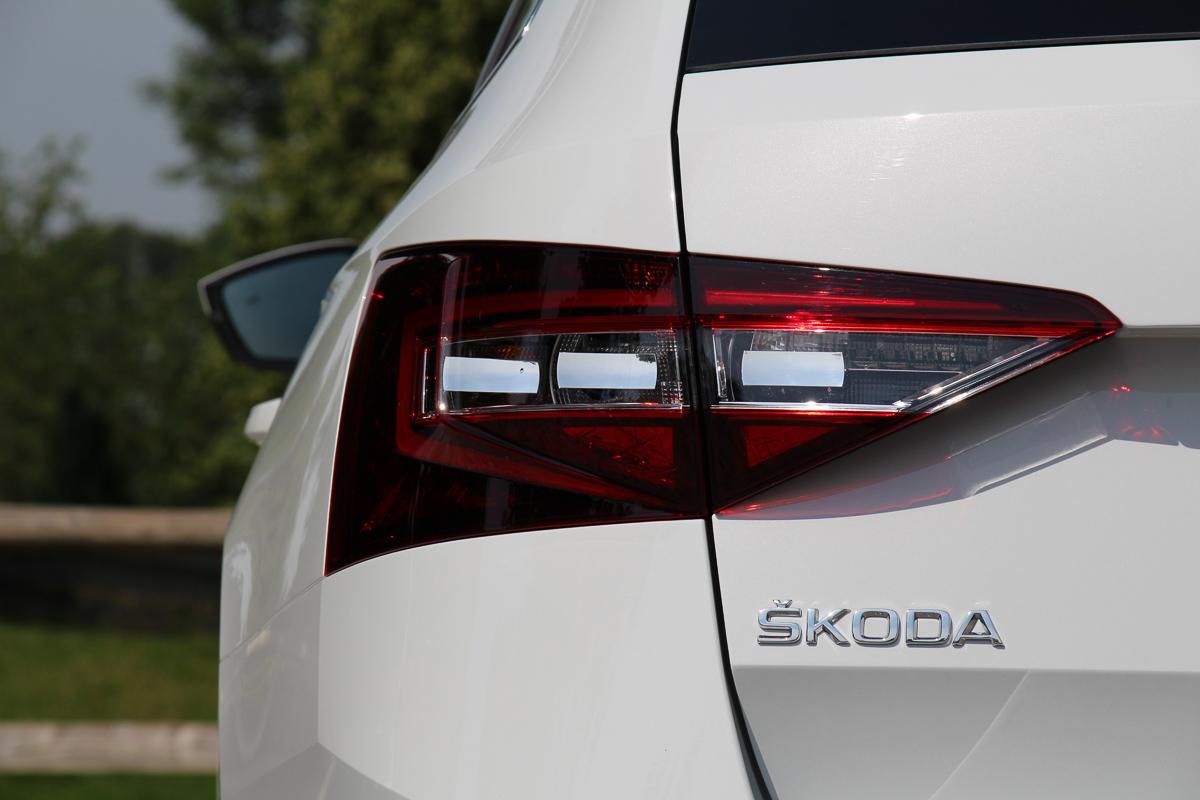 Skoda-Superb-Combi-2015-7