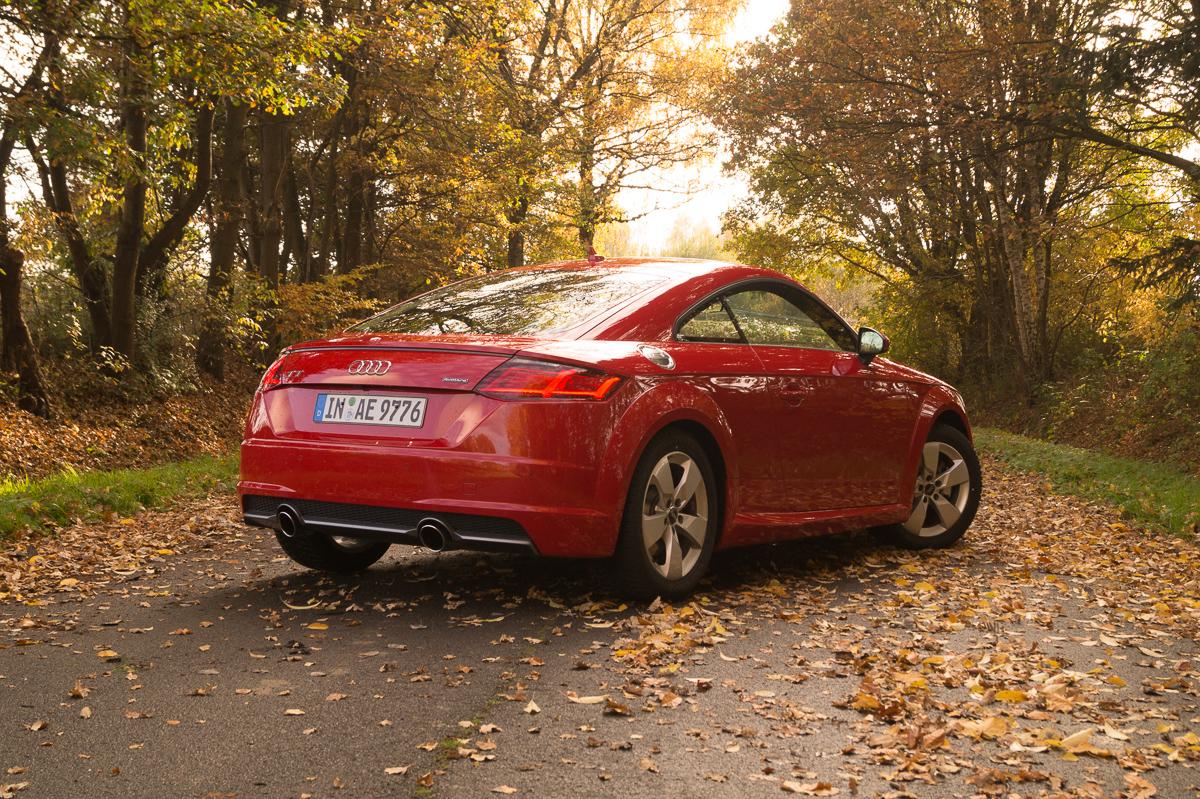 2015-audi-tt-coupe-test-fahrbericht-video-11