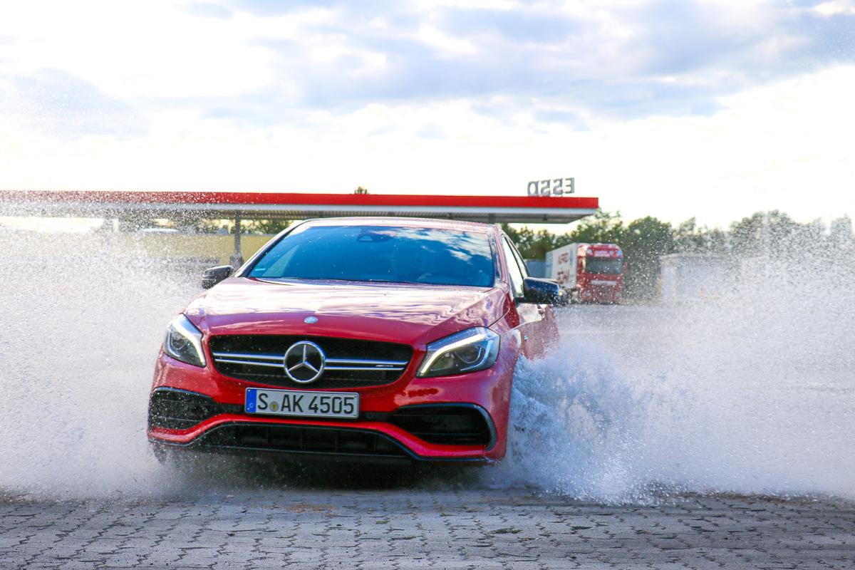 2015-Mercedes-AMG-A45-neue-A-Klasse-Test-Fahrberich-Video-Jens-Stratmann-31