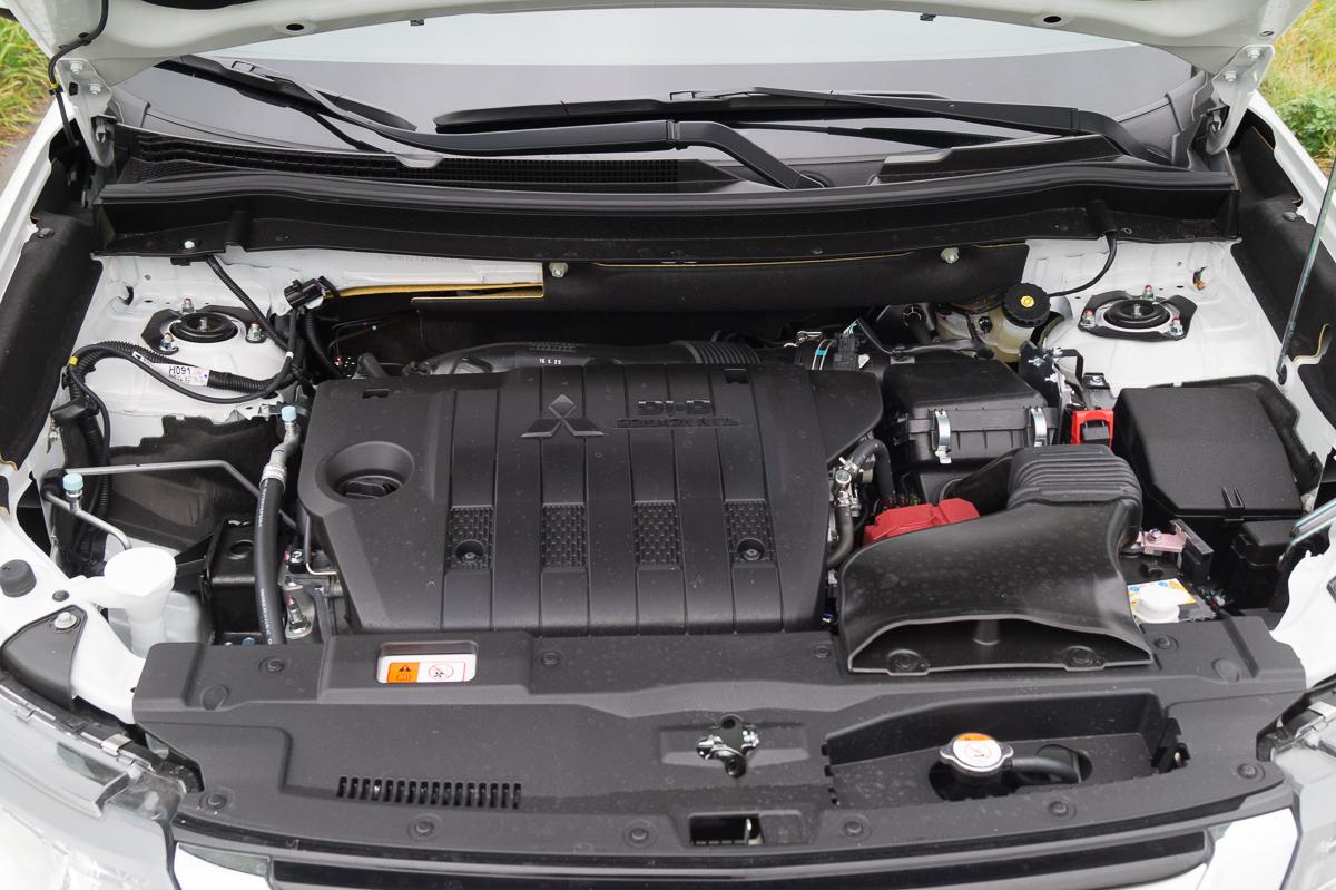 2015-mitsubishi-outlander-2-2-diesel-4wd-test-fahrbericht-jens-stratmann-7