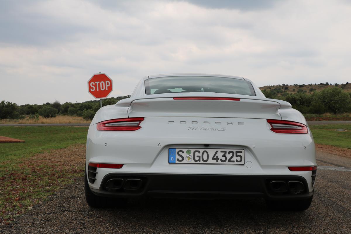 2016-porsche-911-turbo-s-jens-stratmann-25
