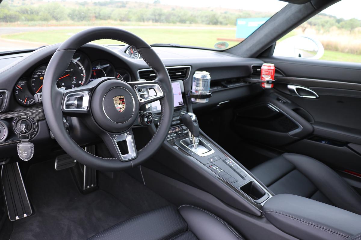 2016-porsche-911-turbo-s-jens-stratmann-28