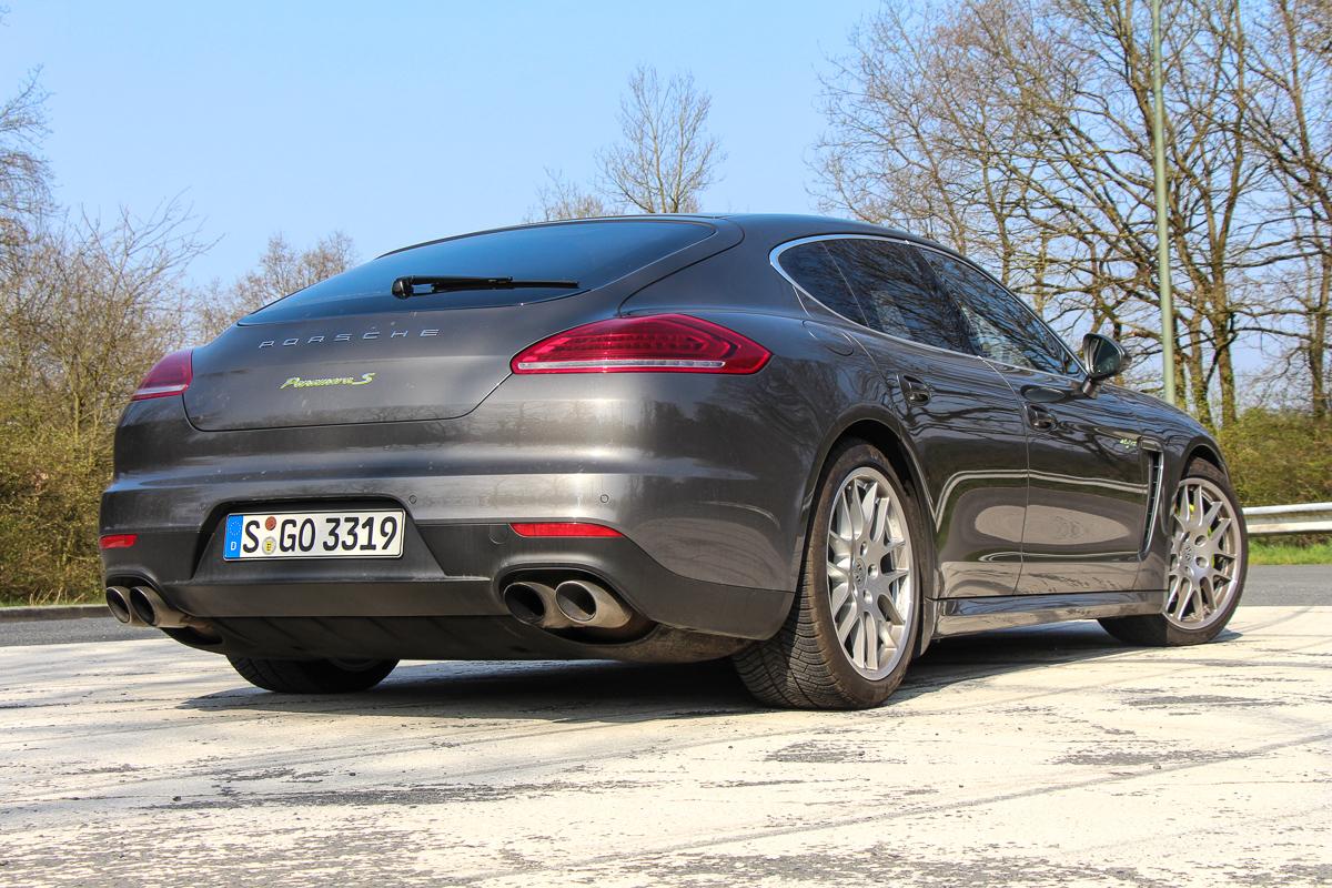 porsche-panamera-s-e-hybrid-2014--4