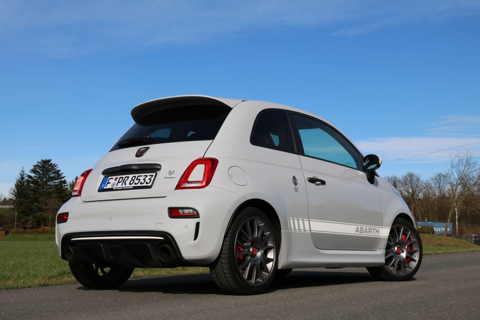 Pocket-Rocket! Der Abarth 595 ist der ideale City-Flitzer!