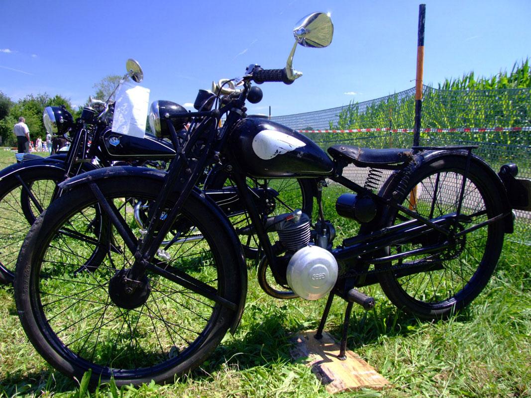 DKW RT 3 PS von 1939 (Von ChiemseeMan in der Wikipedia auf Deutsch(Originaltext: Späth Chr.) - Selbst fotografiert, Gemeinfrei, https://commons.wikimedia.org/w/index.php?curid=2152966)