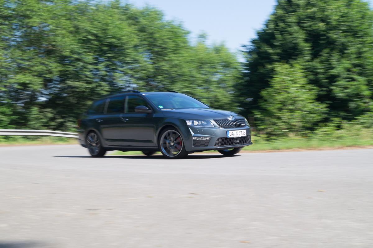 2015-Skoda-Octavica-RS-Combi-Fahrbericht-Kombi-Test-Jens-Stratmann-20