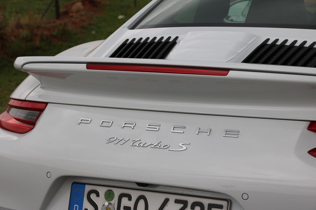 2016-porsche-911-turbo-s-jens-stratmann-26