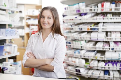 Serie: Ausbildungs­berufe mit Zukunft Pharmazeutisch-kaufmännische/r ...