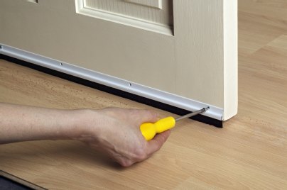 Energiespar-Special Teil IV - Abdichten von Fenster und Türen Energiespar-Special Teil IV - Abdichten von Fenster und Türen